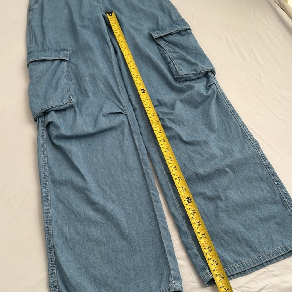 United Colors of Benetton light blue chambray high waisted cargo pants - Picture 10 of 15
